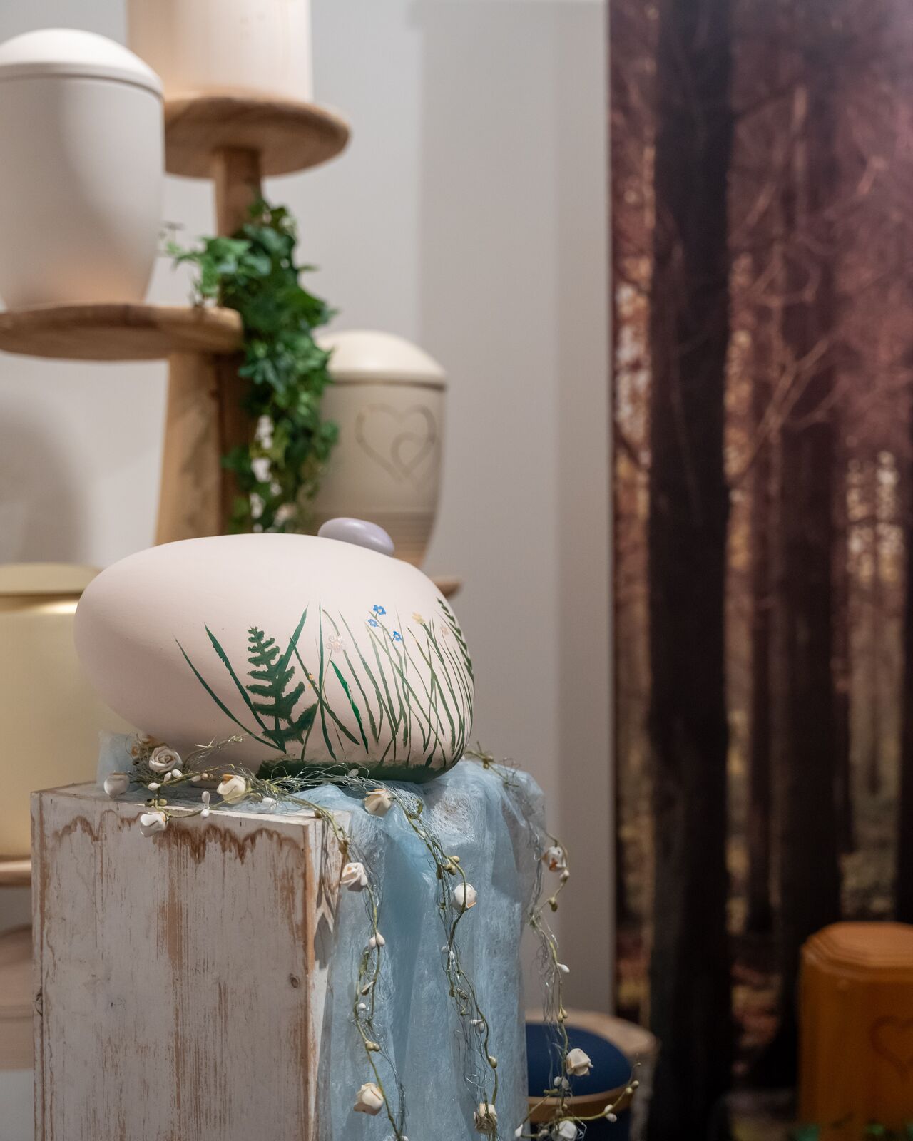 Ausstellung im VIVENDUM von Quellenberg Bestattungen